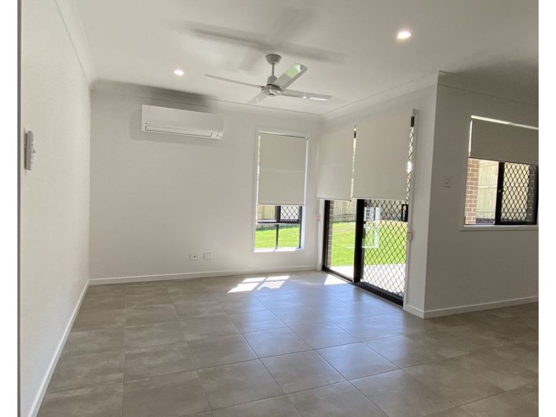 17 Dawson Place, Brassall QLD 4305
