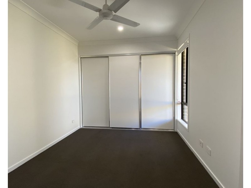 17 Dawson Place, Brassall QLD 4305