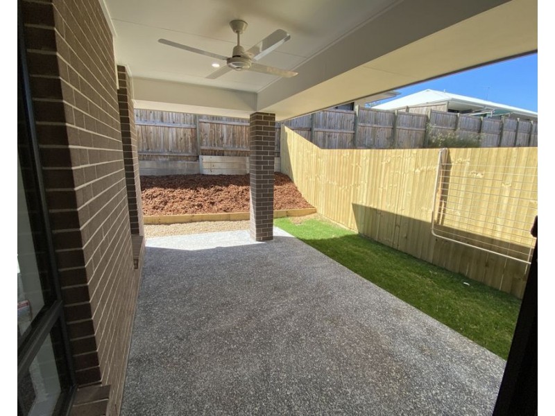 17 Dawson Place, Brassall QLD 4305