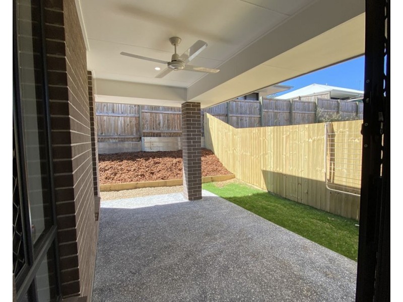 17 Dawson Place, Brassall QLD 4305