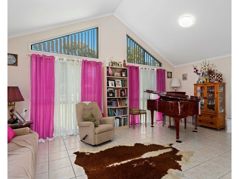55 Thallon Road, Kensington Grove QLD 4341