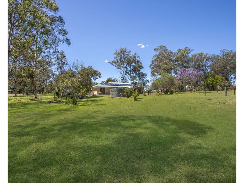 55 Thallon Road, Kensington Grove QLD 4341