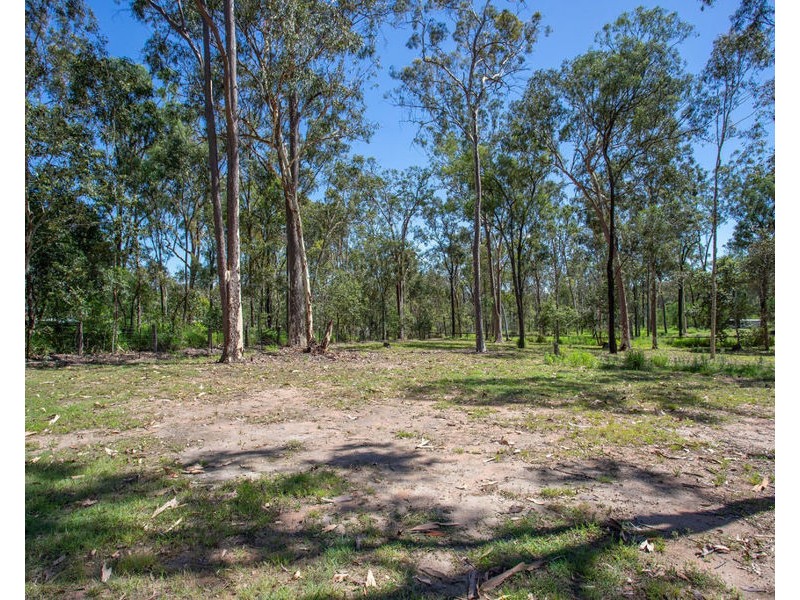 55 Thallon Road, Kensington Grove QLD 4341