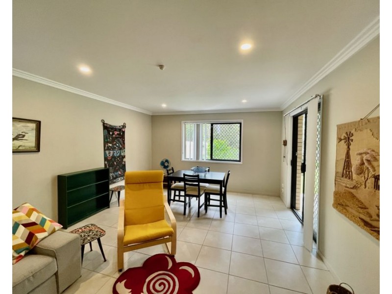 16A Jacana Crs, Flinders View QLD 4305