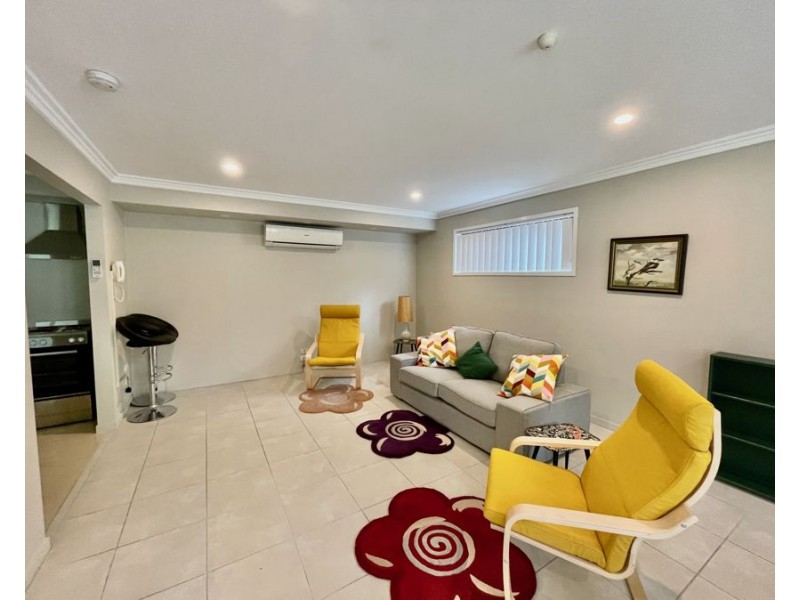 16A Jacana Crs, Flinders View QLD 4305