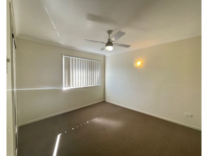 30/45 Blaxland Crs, Redbank Plains QLD 4301