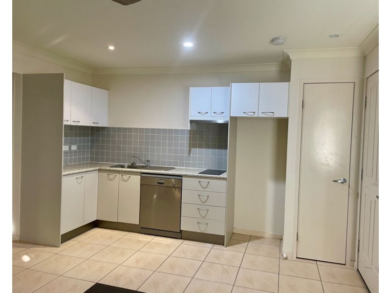 11/5 Judith Street, Flinders View QLD 4305