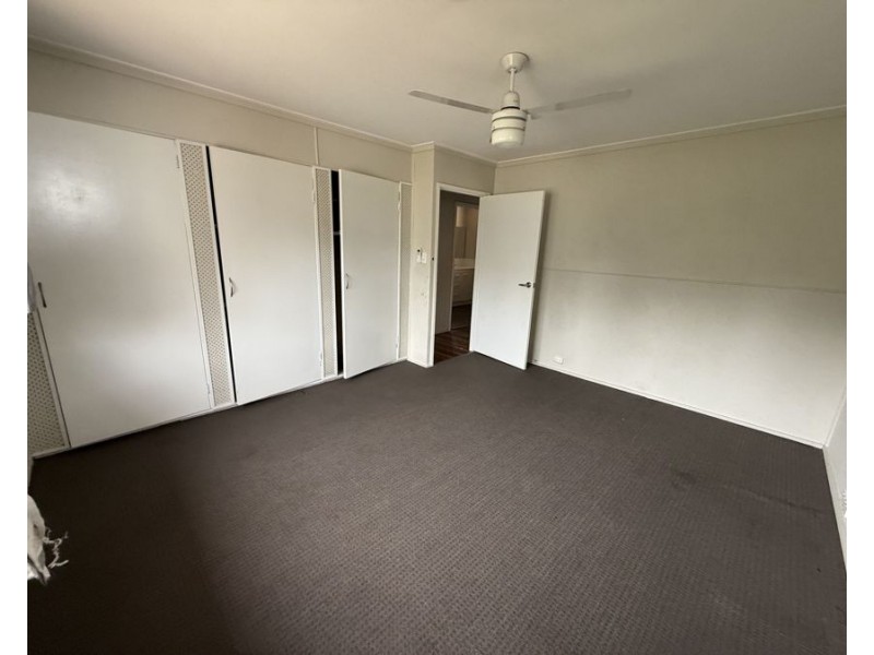 14 Ipswich St, Riverview QLD 4303