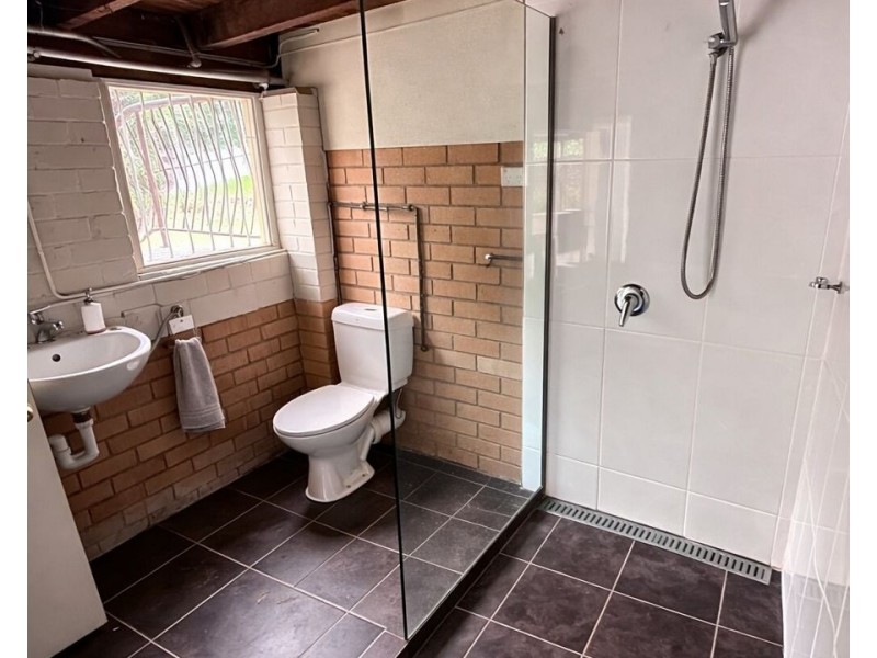 14 Ipswich St, Riverview QLD 4303