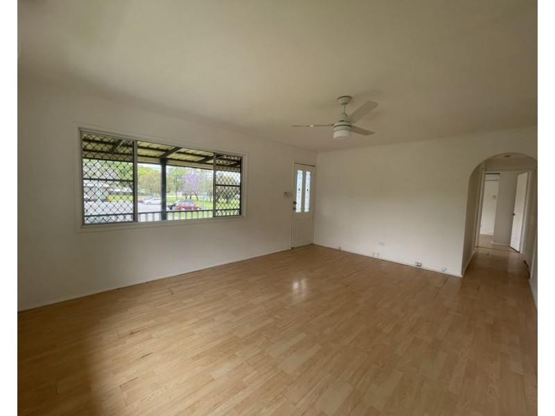 12 Susan St, Redbank Plains QLD 4301