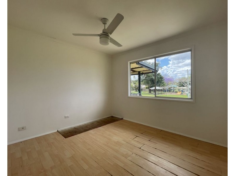 12 Susan St, Redbank Plains QLD 4301