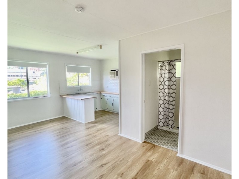 17 Martin Street, Woodend QLD 4305