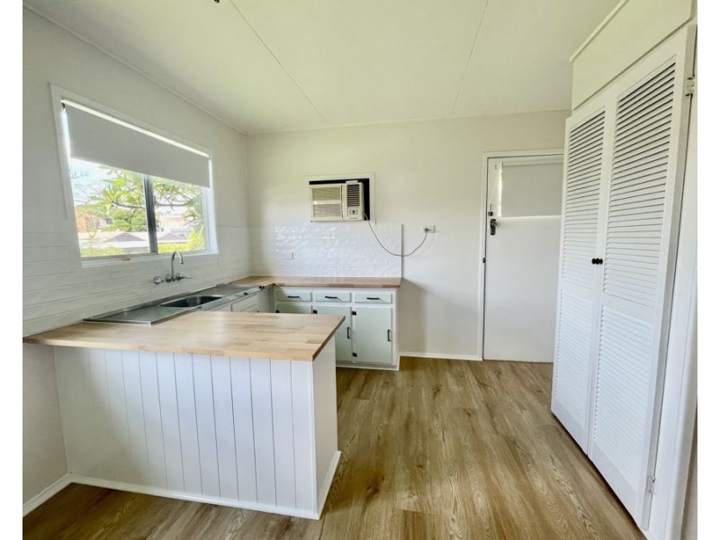17 Martin Street, Woodend QLD 4305