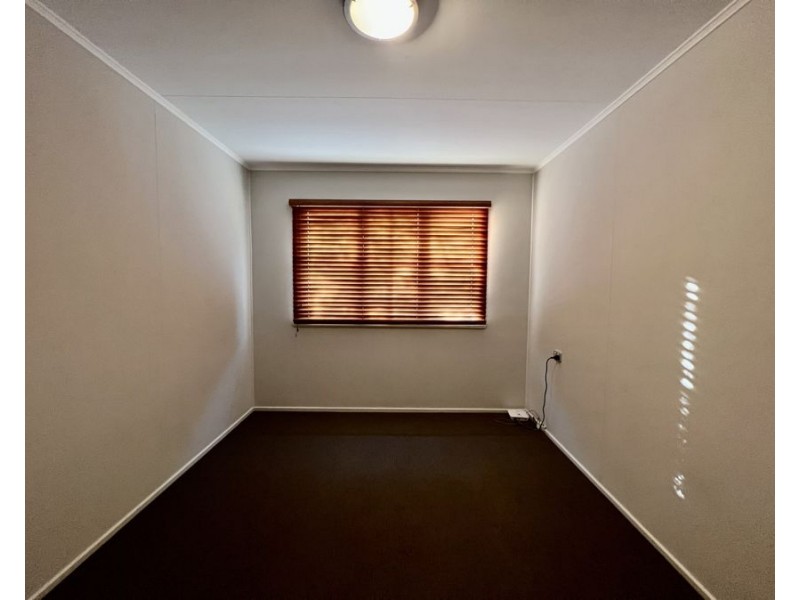 24 Emerald Street, Brassall QLD 4305