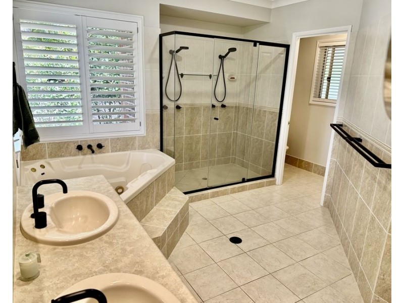 9 Doomba Place, Karalee QLD 4306