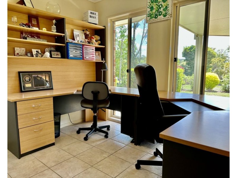 9 Doomba Place, Karalee QLD 4306