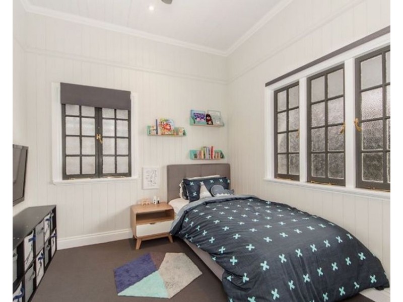 1 Wyndham St, North Ipswich QLD 4305