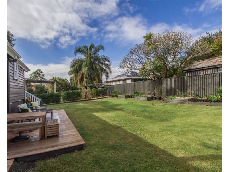 1 Wyndham St, North Ipswich QLD 4305