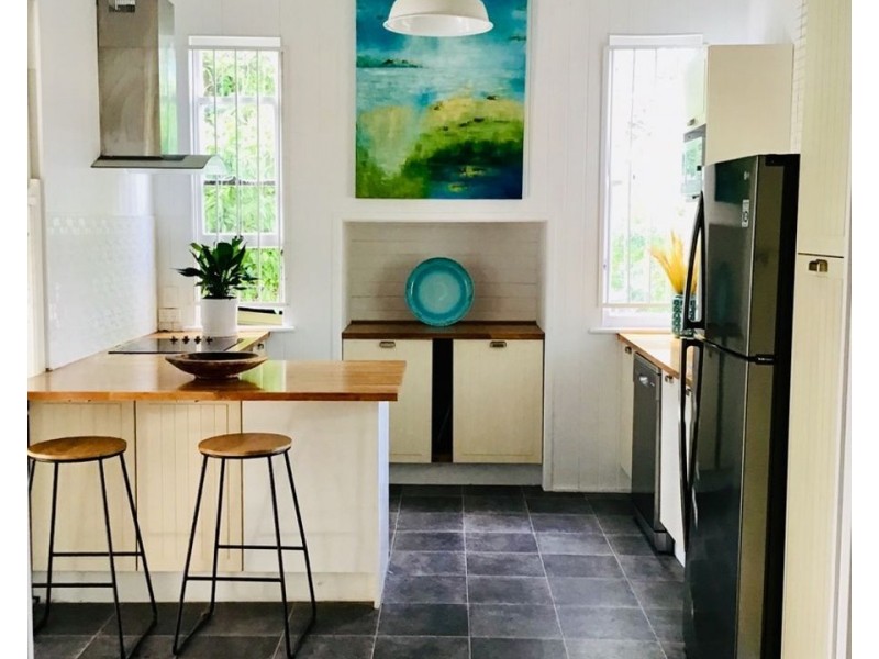 6 Herbert St, Sadliers Crossing QLD 4305