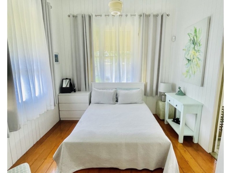 6 Herbert St, Sadliers Crossing QLD 4305