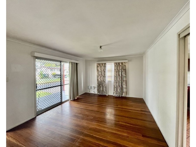 16 Horton St, Bundamba QLD 4304