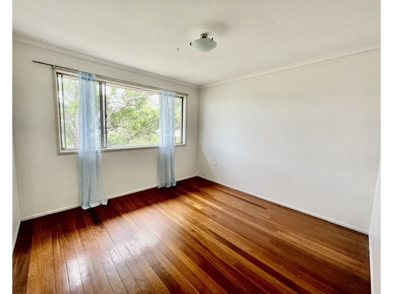 16 Horton St, Bundamba QLD 4304