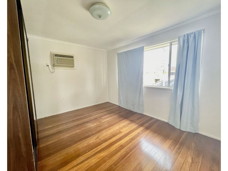 16 Horton St, Bundamba QLD 4304