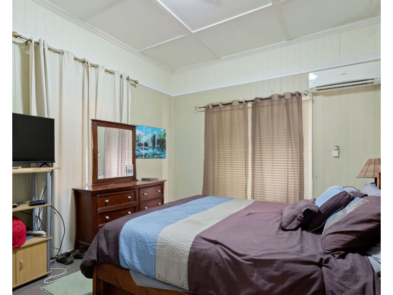 44 Clifton Street, Booval QLD 4304