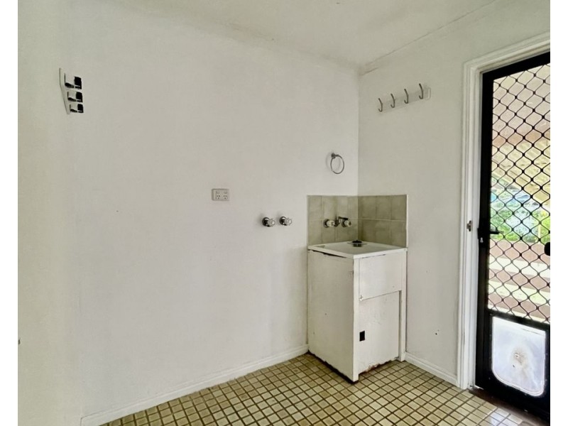 32 Trevor St, Beachmere QLD 4510