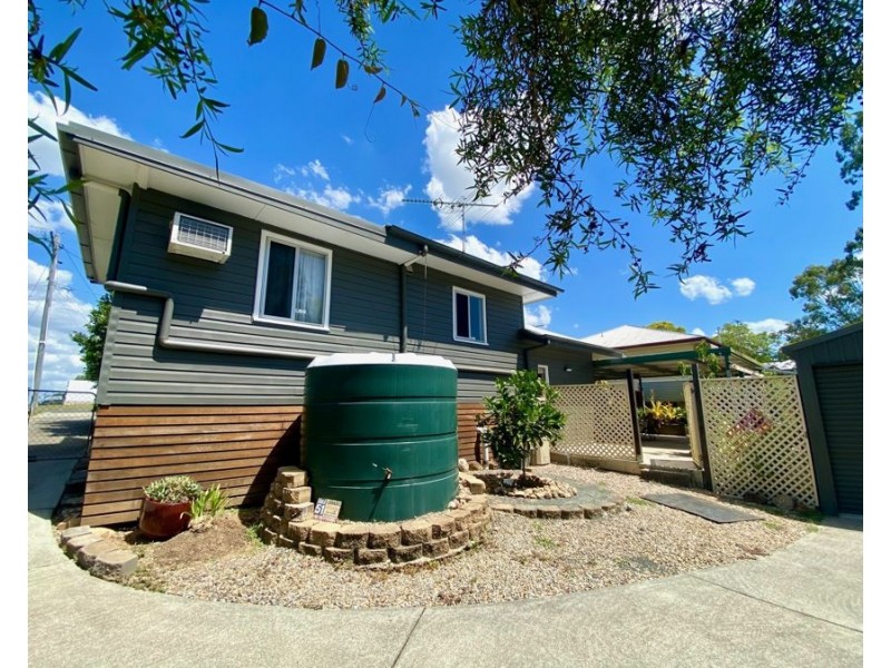 28 Albert Street, North Ipswich QLD 4305