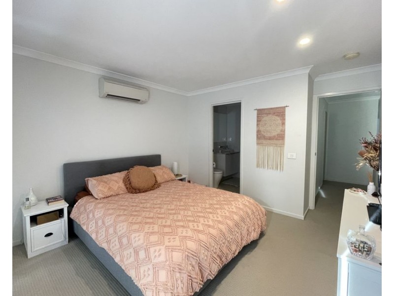 6 McLean Street, Ripley QLD 4306