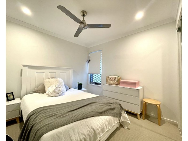 6 McLean Street, Ripley QLD 4306
