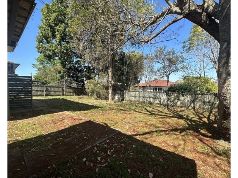 66 Aspinall Street, Leichhardt QLD 4305