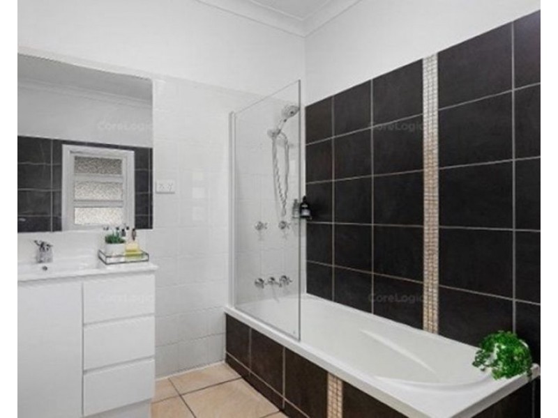 19 Jacaranda Street, East Ipswich QLD 4305