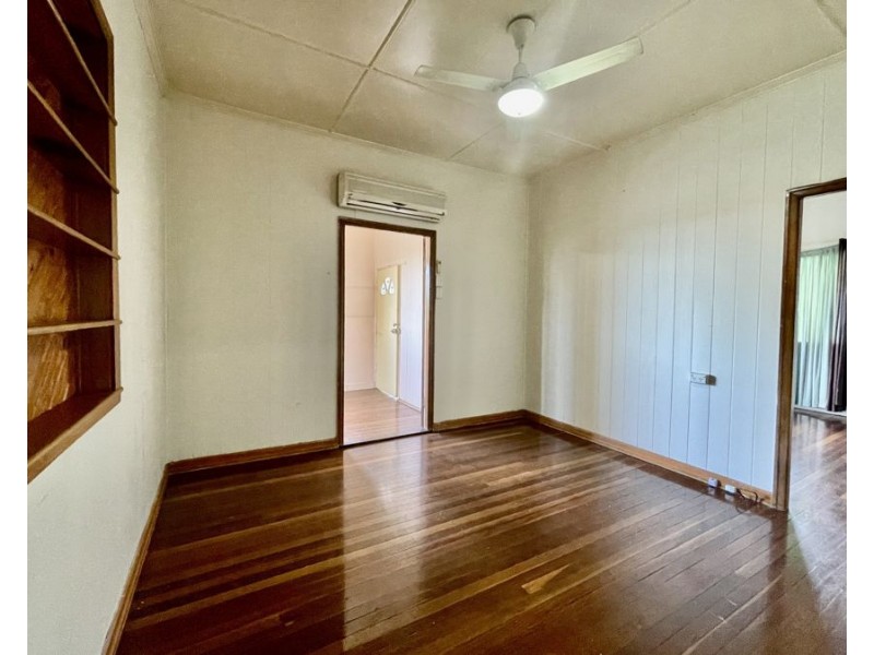 17 Pine Mountain Rd, North Ipswich QLD 4305