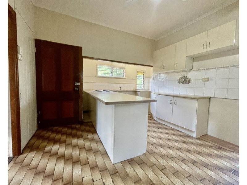 17 Pine Mountain Rd, North Ipswich QLD 4305