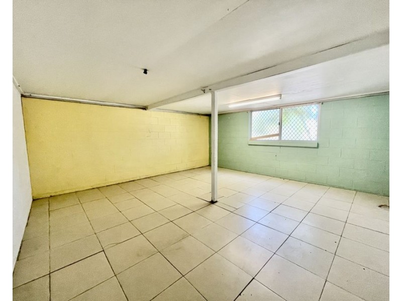 17 Pine Mountain Rd, North Ipswich QLD 4305