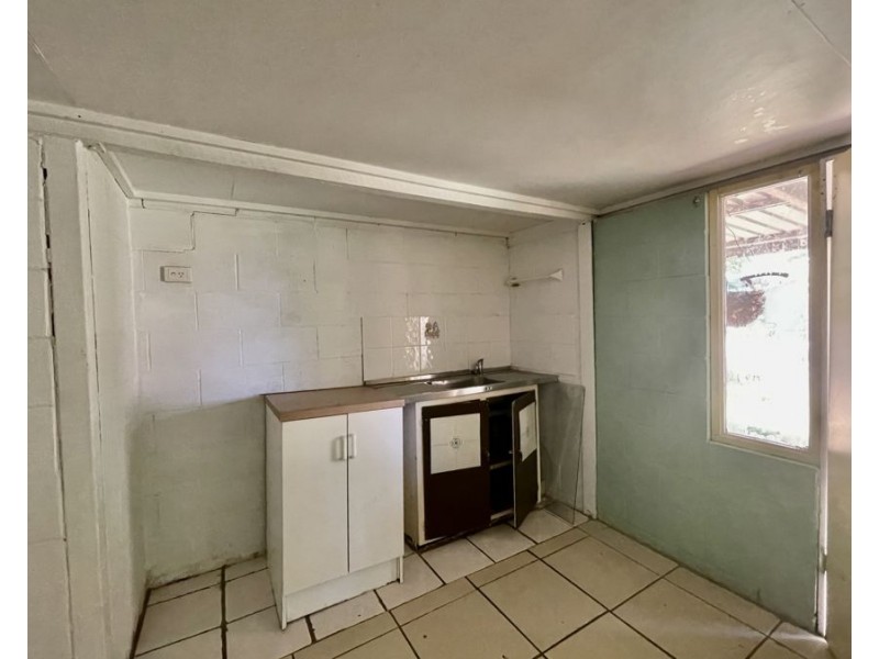 17 Pine Mountain Rd, North Ipswich QLD 4305