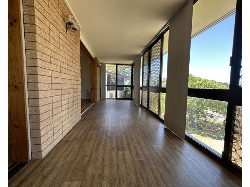 23 Caroline Street, Riverview QLD 4303