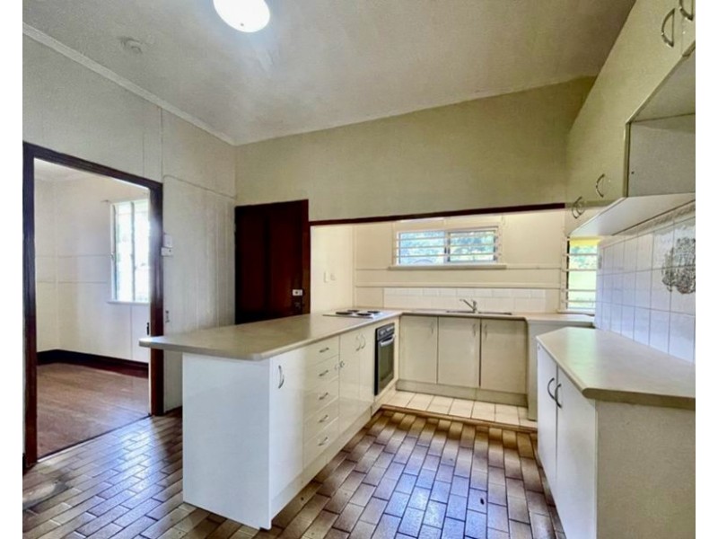 17 Pine Mountain Road, North Ipswich QLD 4305