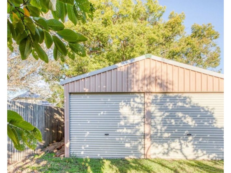 17 Pine Mountain Road, North Ipswich QLD 4305