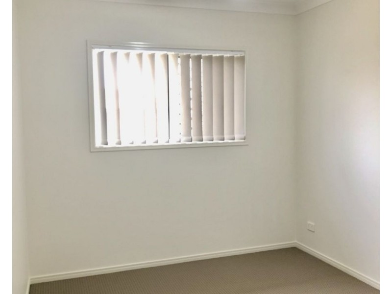 1/7 Simpatico Street, Ripley QLD 4306