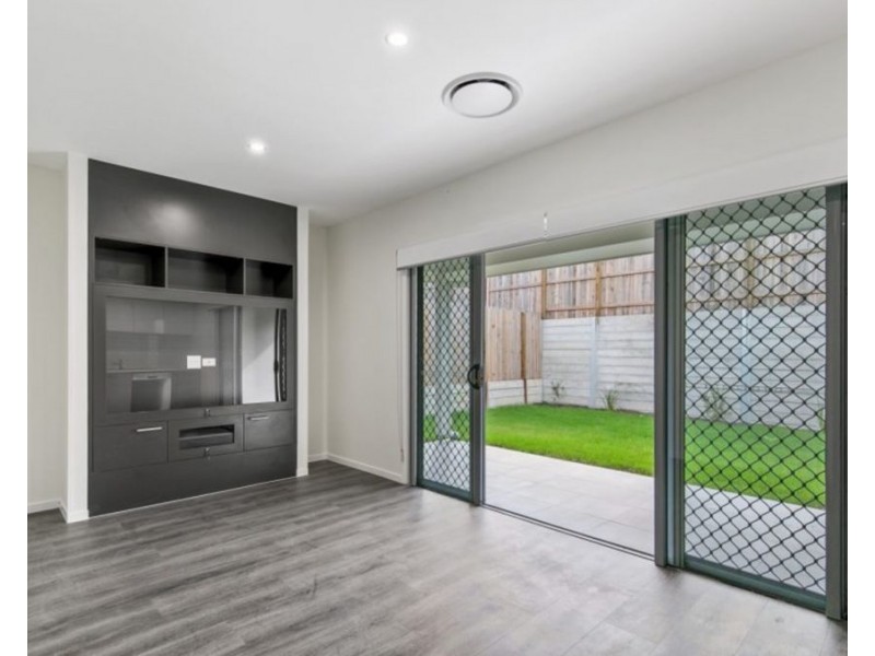 1B Forbes Pl, Collingwood Park QLD 4301