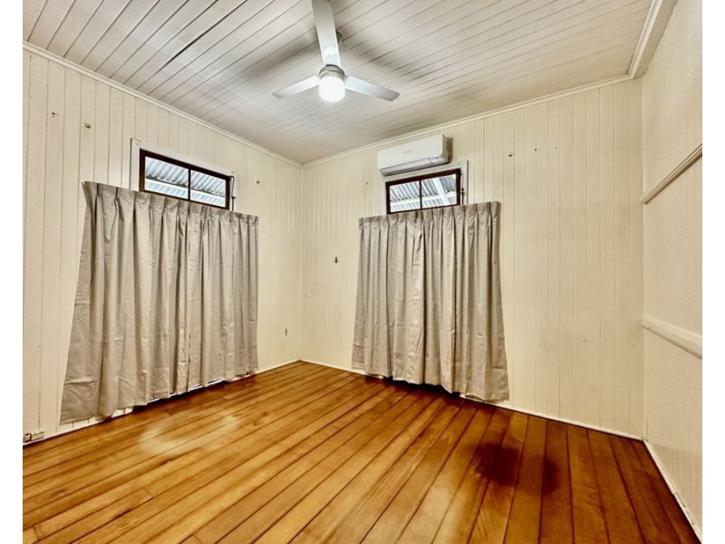 21 Pine St, North Ipswich QLD 4305