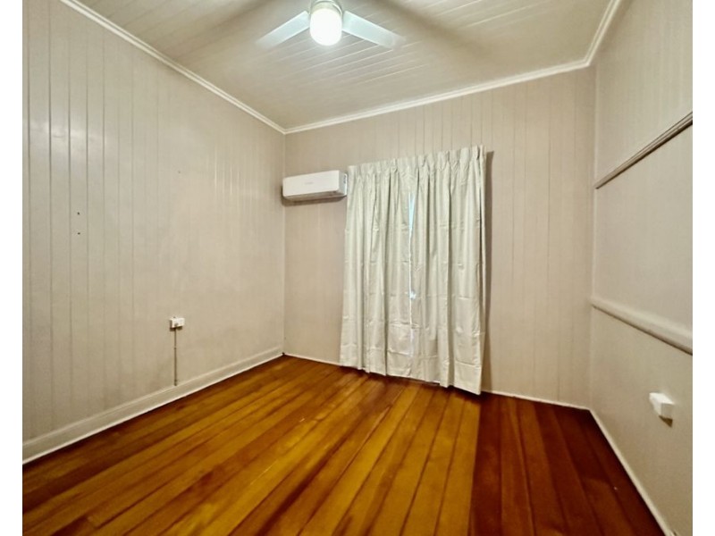 21 Pine St, North Ipswich QLD 4305