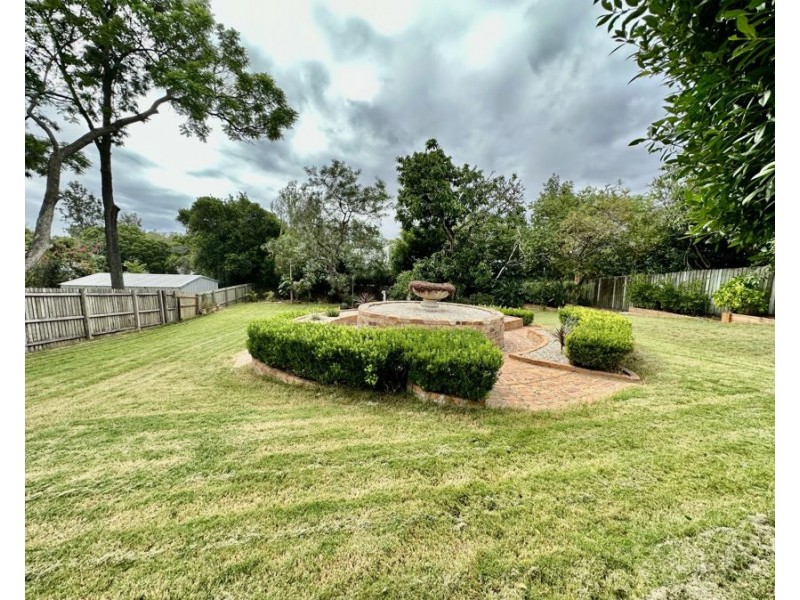 37 Harlin Rd, Coalfalls QLD 4305