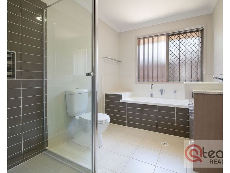 1/23 Siemons St, One Mile QLD 4305