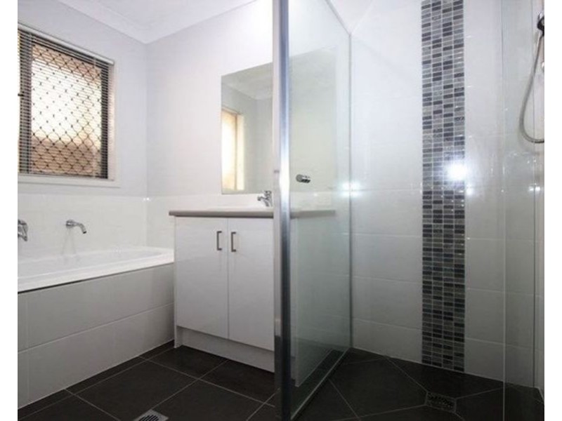 13 Lark Place, Redbank Plains QLD 4301