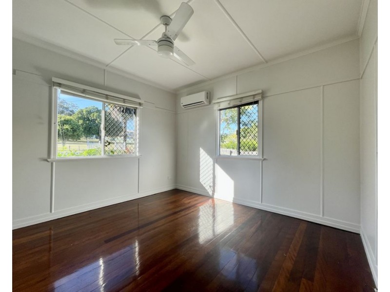 7 Queen Street, Newtown QLD 4305