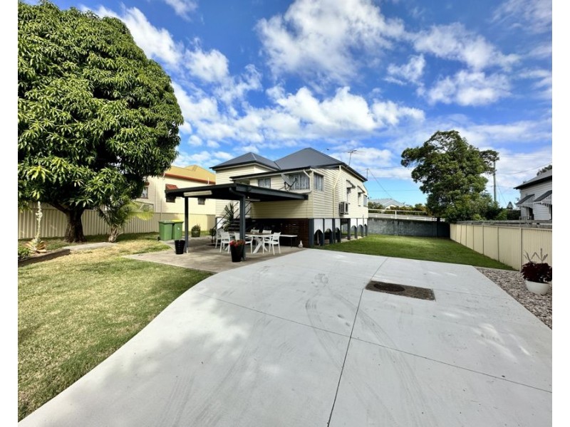 4 Feeney Lane, East Ipswich QLD 4305